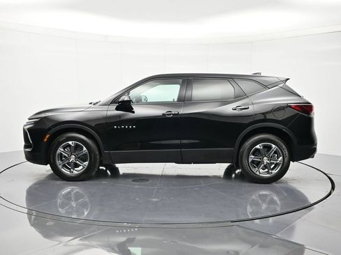 Certified 2025 Chevrolet Blazer LT FWD image 8