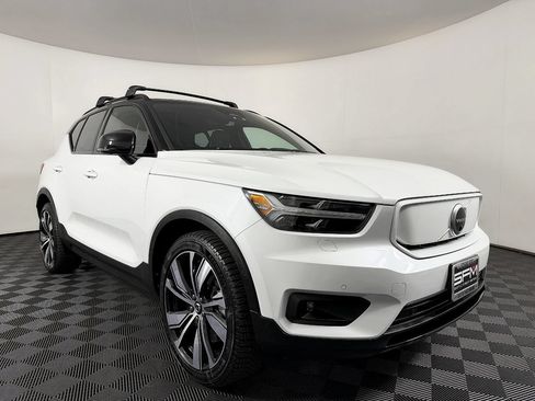 Used 2021 Volvo XC40 P8 Recharge w/ Advanced Package AWD/4WD image 6