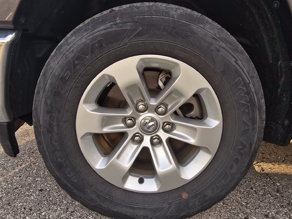Used 2021 RAM 1500 Laramie AWD/4WD image 18
