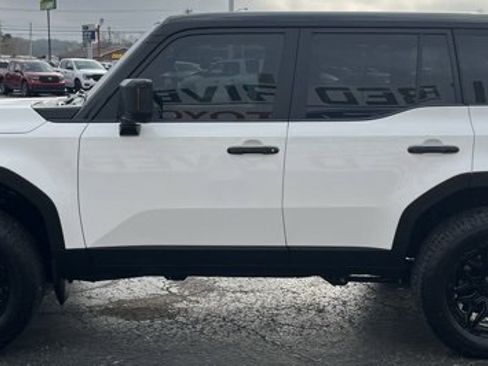 Used 2024 Toyota Land Cruiser 1958 image 5