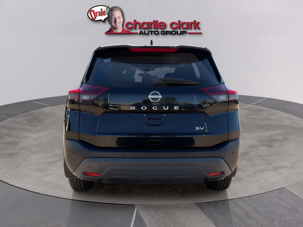 Used 2022 Nissan Rogue SV FWD image 4