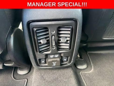Used 2025 Dodge Durango R/T AWD/4WD image 37