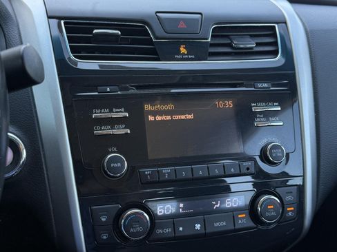 Used 2013 Nissan Altima 2.5 SV FWD image 34