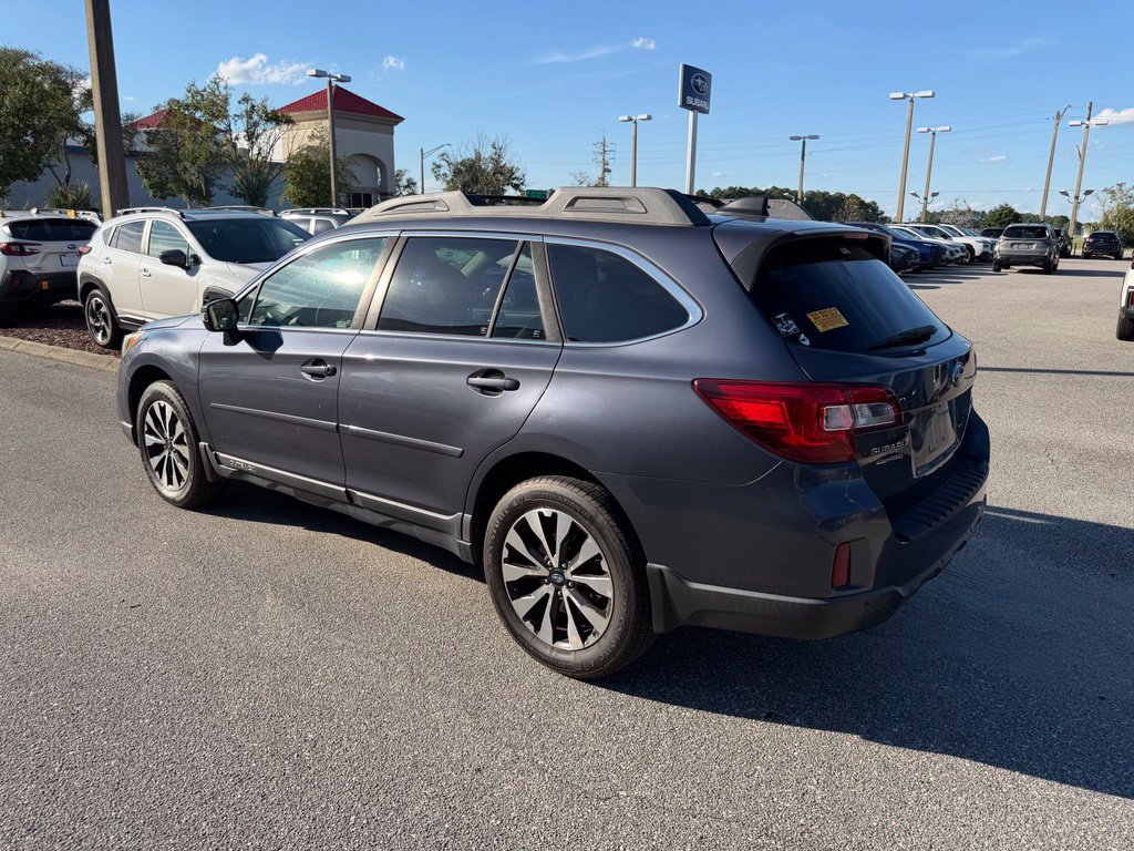 Used 2017 Subaru Outback 3.6R Limited AWD/4WD image 7