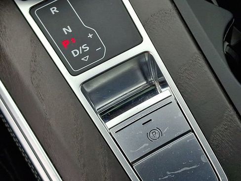 Used 2021 Audi A7 e Premium Plus w/ Executive Package image 31