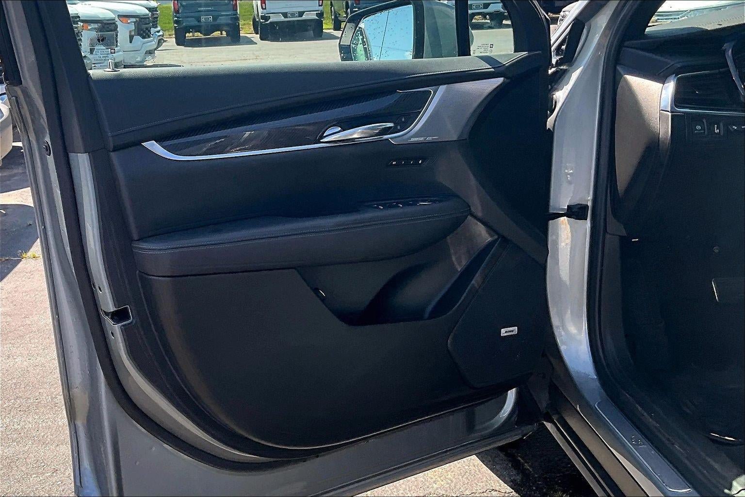Used 2024 Cadillac XT6 Sport w/ Technology Package AWD/4WD image 26