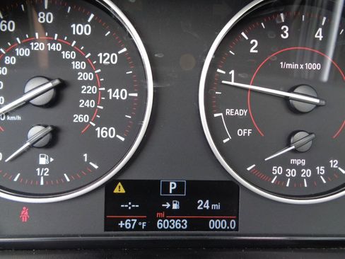 Used 2016 BMW 228i xDrive Convertible AWD/4WD image 3
