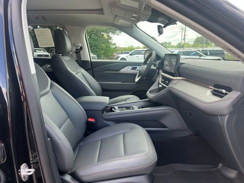 New 2026 Ford Explorer Active image 11