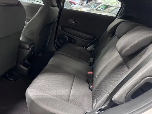 Used 2021 Honda HR-V Sport image 15
