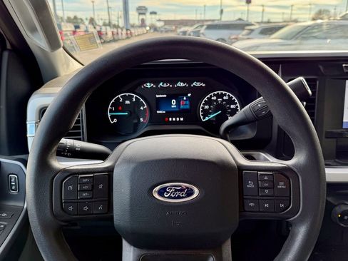 Used 2023 Ford F250 XLT w/ FX4 Off-Road Package image 16