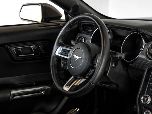 Used 2017 Ford Mustang GT w/ GT Performance Package image 12