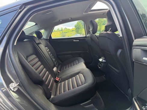 Used 2015 Ford Fusion SE w/ Equipment Group 201A FWD image 23