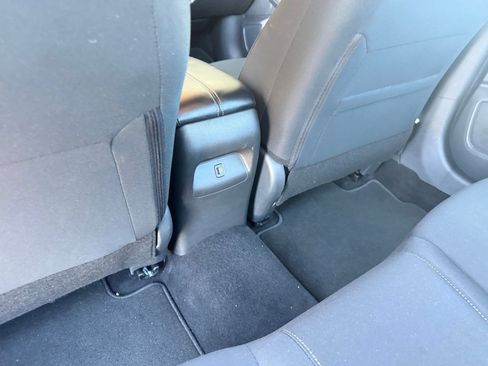 Used 2025 Nissan Sentra SV FWD image 22