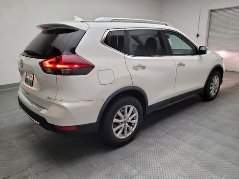 Used 2020 Nissan Rogue SV FWD image 9