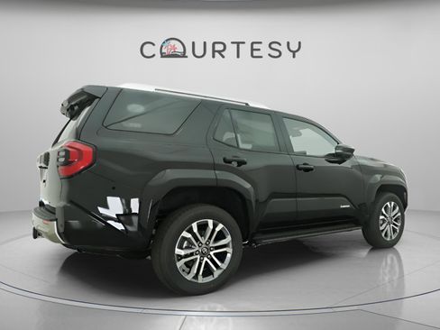 Used 2026 Toyota 4Runner Limited image 25