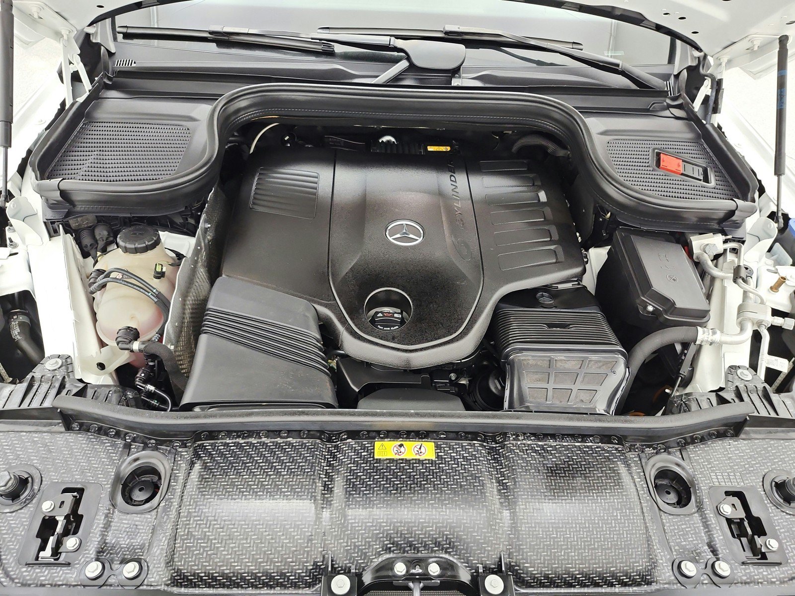 Used 2024 Mercedes-Benz GLE 450 4MATIC image 17