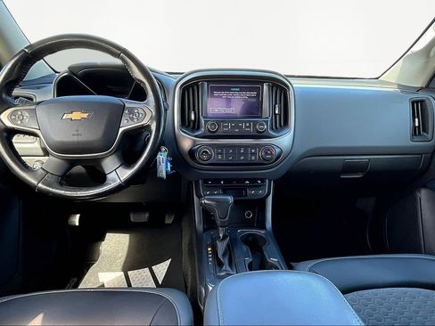 Used 2018 Chevrolet Colorado Z71 image 9