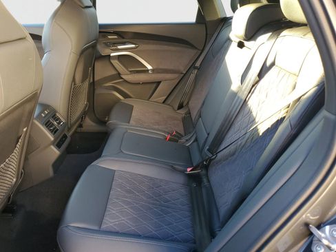 New 2025 Audi SQ5 Premium Plus image 14