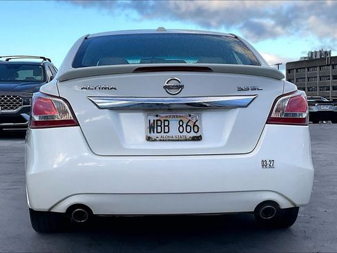 Used 2013 Nissan Altima 3.5 SL FWD image 5