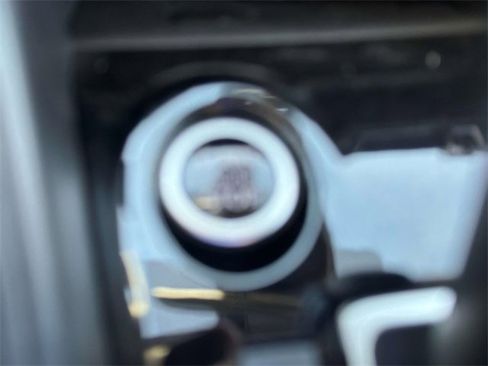 New 2025 Nissan Versa SV image 15