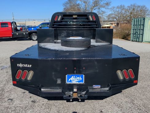 Used 2023 Ford F450 Lariat image 11