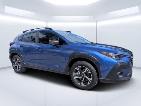 Certified 2025 Subaru Crosstrek 2.5i Premium AWD/4WD image 1