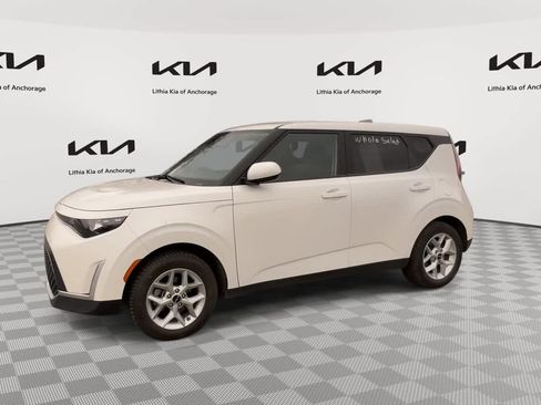 Certified 2024 Kia Soul LX w/ Option Group 015 FWD image 4