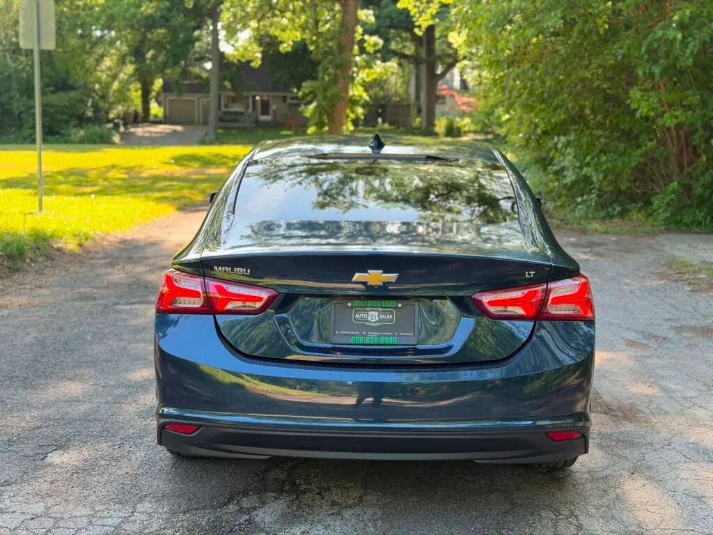 Used 2019 Chevrolet Malibu LT FWD image 5