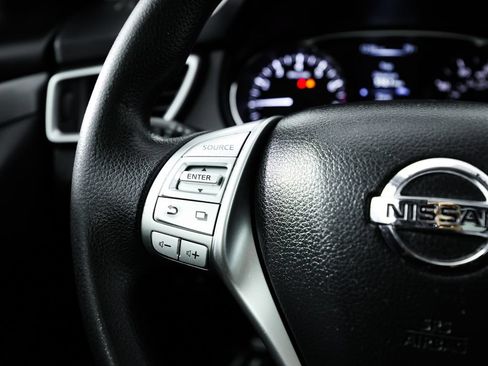 Used 2015 Nissan Rogue SV AWD/4WD image 31