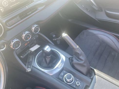 Used 2020 FIAT 124 Spider Abarth w/ Convenience Group RWD image 28