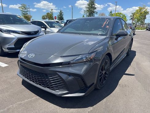 Used 2025 Toyota Camry SE w/ Multimedia Upgrade Package image 1