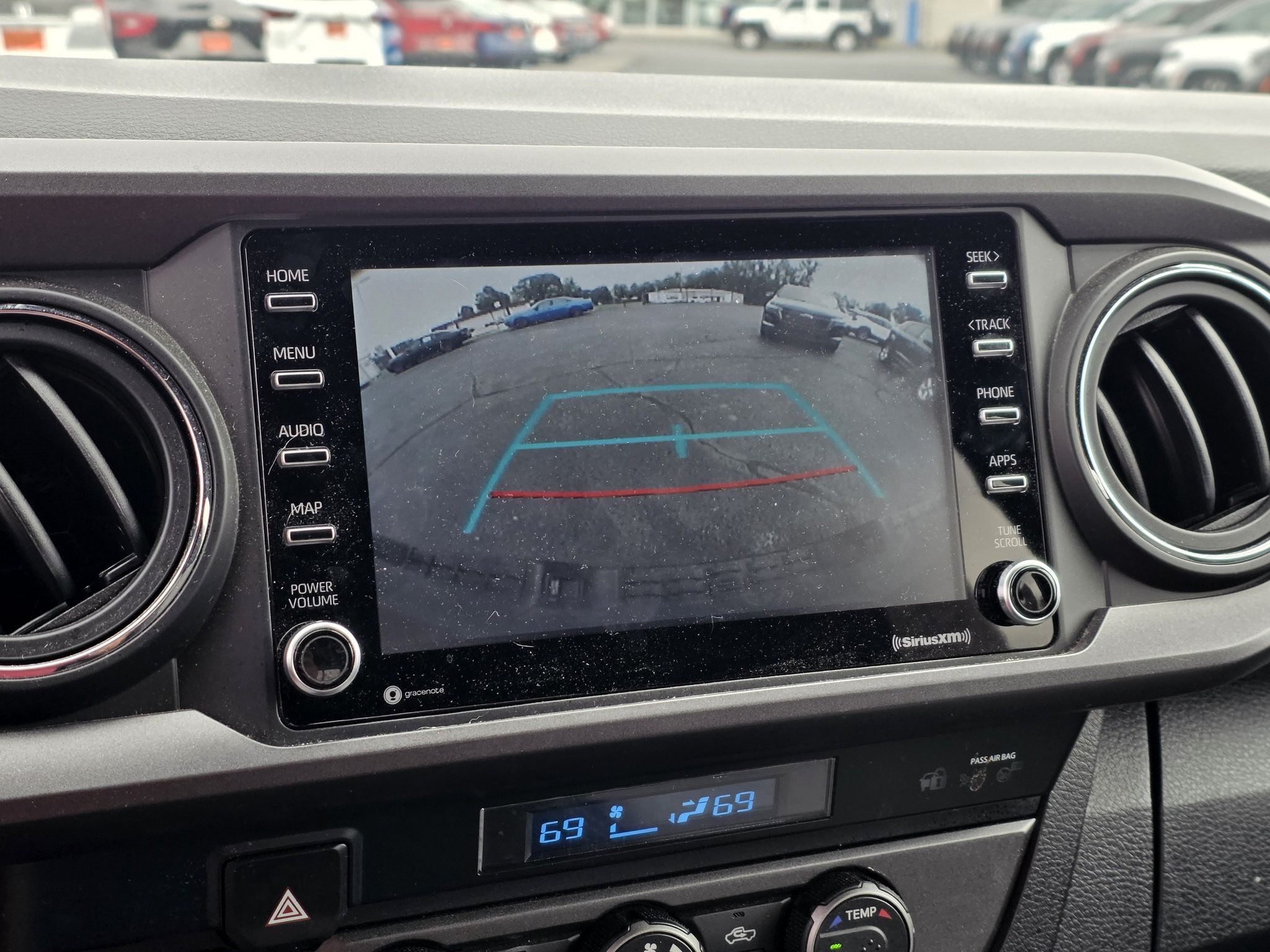 Used 2021 Toyota Tacoma TRD Off-Road w/ Technology Package AWD/4WD image 34