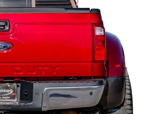 Used 2015 Ford F350 Lariat w/ Lariat Interior Package image 52