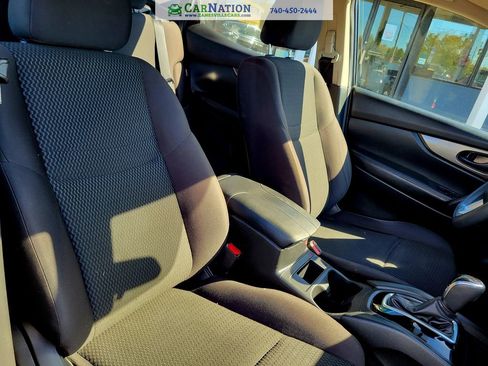 Used 2020 Nissan Rogue Sport S image 20