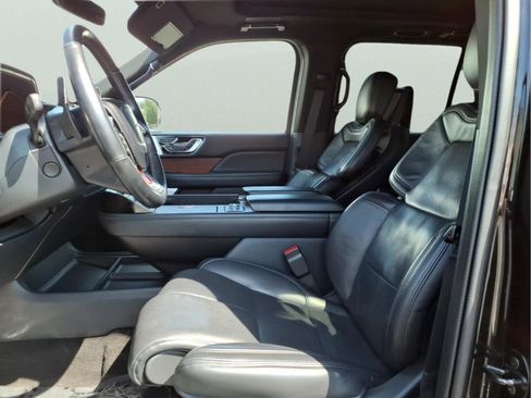 Used 2023 Lincoln Navigator Reserve AWD/4WD image 14