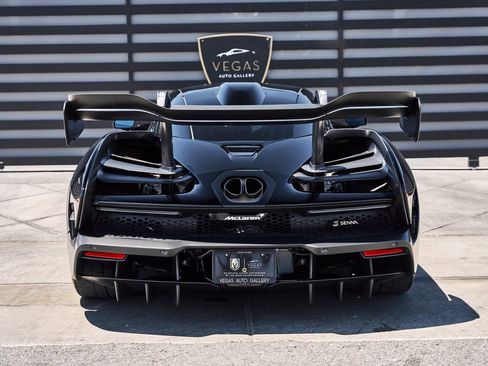 Used 2019 McLaren Senna RWD image 27
