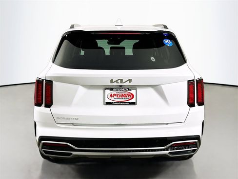 Certified 2023 Kia Sorento S image 17