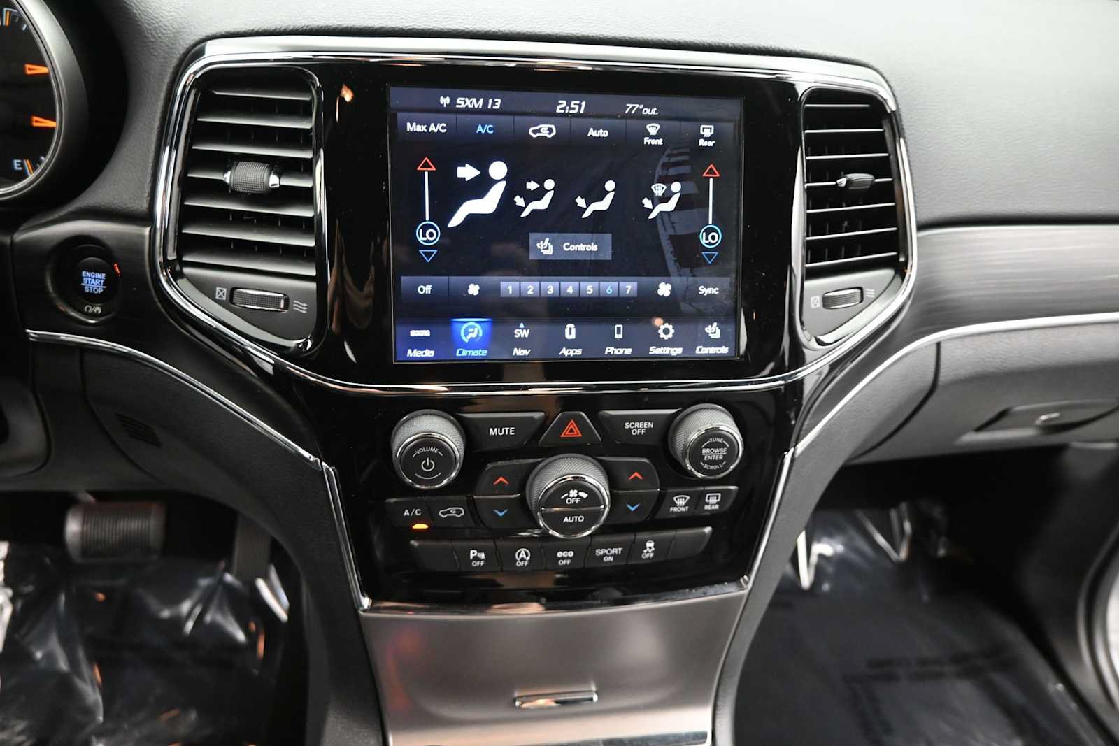 Used 2019 Jeep Grand Cherokee Limited w/ Trailer Tow Group IV AWD/4WD image 21