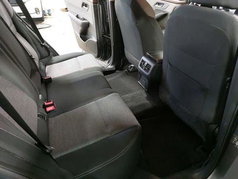 Used 2023 Nissan Rogue SV image 11