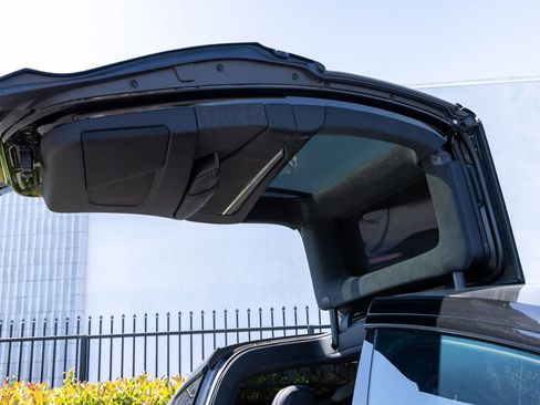 Used 2024 Tesla Model X image 11