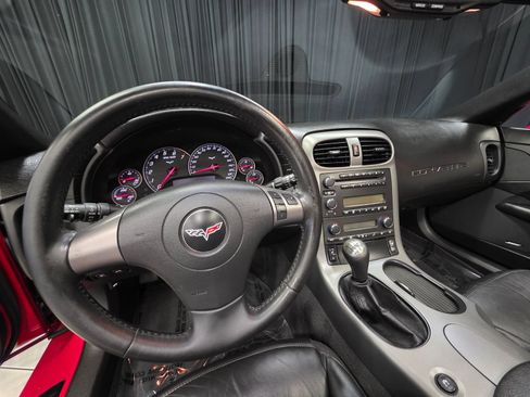 Used 2007 Chevrolet Corvette Convertible w/ Preferred Equipment Group RWD image 24