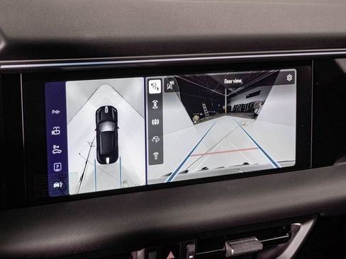 New 2026 Porsche Macan 4 Electric image 23