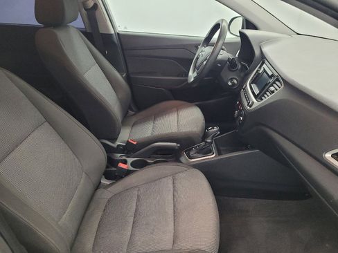 Used 2022 Hyundai Accent SE w/ Cargo Package FWD image 21