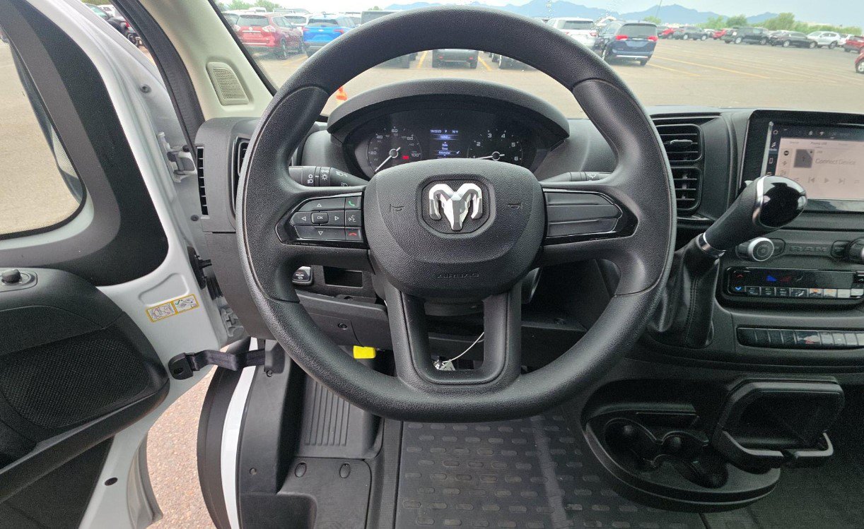 Used 2023 RAM ProMaster 2500 w/ Convenience Group FWD image 8