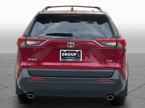 Used 2024 Toyota RAV4 XLE w/ Convenience Package FWD image 5