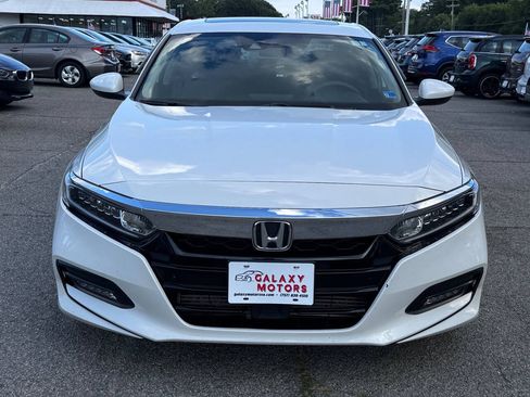 Used 2019 Honda Accord EX image 4