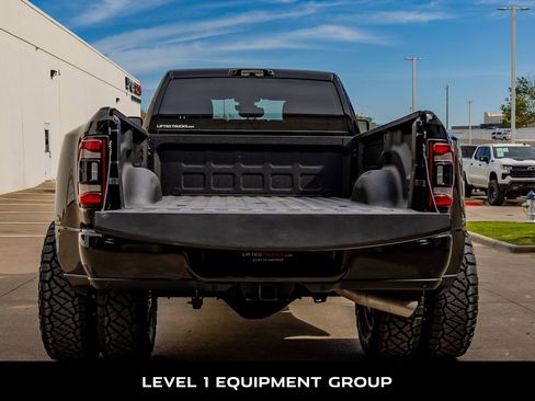 Used 2024 RAM 3500 Big Horn w/ Night Edition image 9