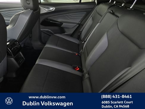 Used 2023 Volkswagen ID.4 Pro S image 12