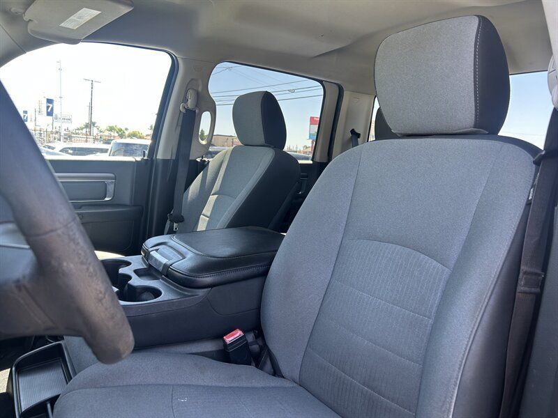 Used 2021 RAM 1500 Classic SLT RWD image 23