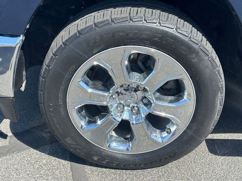 Used 2022 RAM 1500 Big Horn AWD/4WD image 14